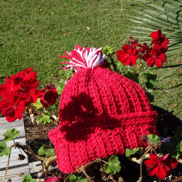 Handmade Red Slouch Hat with Pepperminty Pompom - Picture 3 of 6